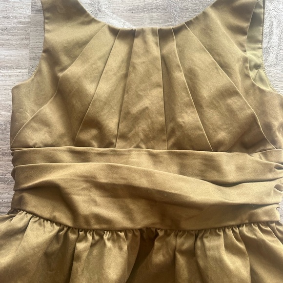 Elegant Olive Green Kids Dress- David’s Bridal size 8 - Picture 3 of 5